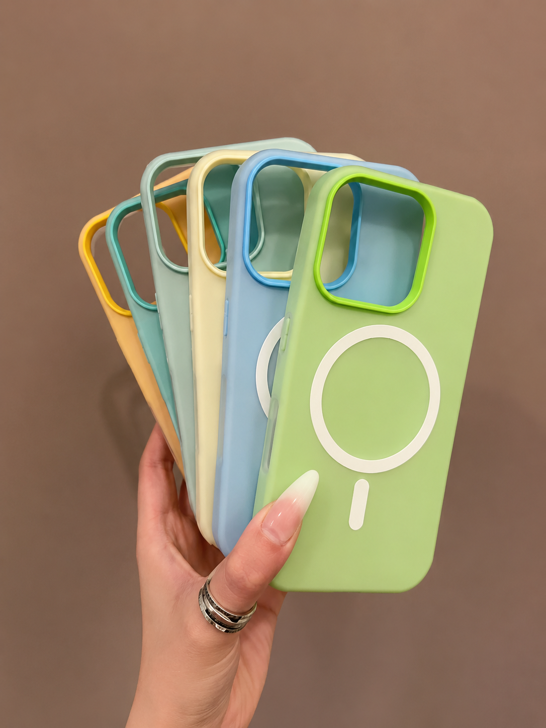 Pastel Dual-Tone MagSafe Silicone Case